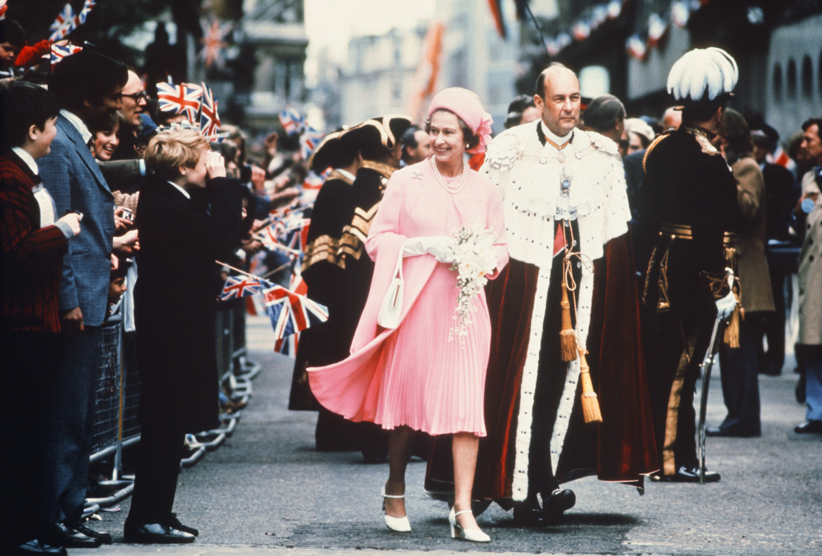 الملكة إليزابيث الثانية .. أهم اللحظات التاريخية في عهدها