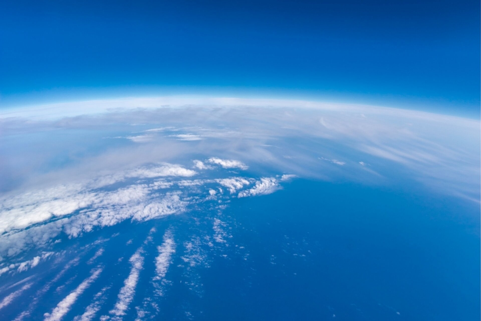 ماذا يحدث إذا تلاشى الغلاف الجوي المحيط بالكرة الأرضية ؟؟